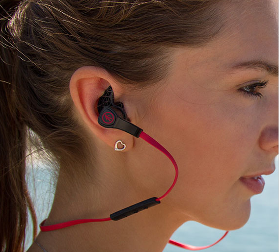 Gli auricolari Bluetooth Orcas sono progettati per uno stile di vita attivo